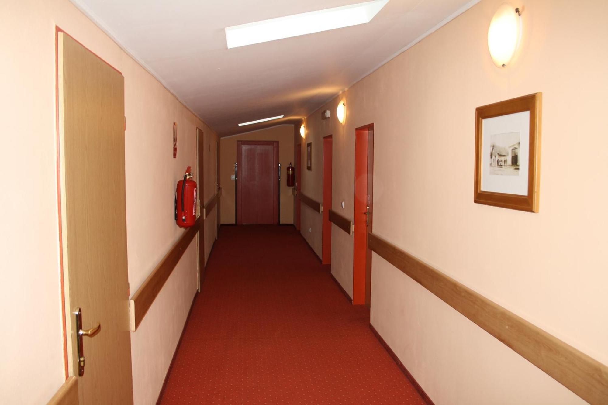 Hotel Boucek Мохов Экстерьер фото